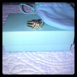 Vintage Tiffany & Co 18k gold X Ring.